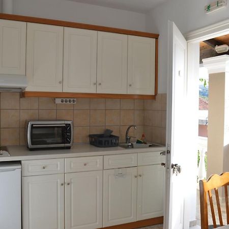 Babis Apartments & Studios Iremia Αχαράβη Εξωτερικό φωτογραφία