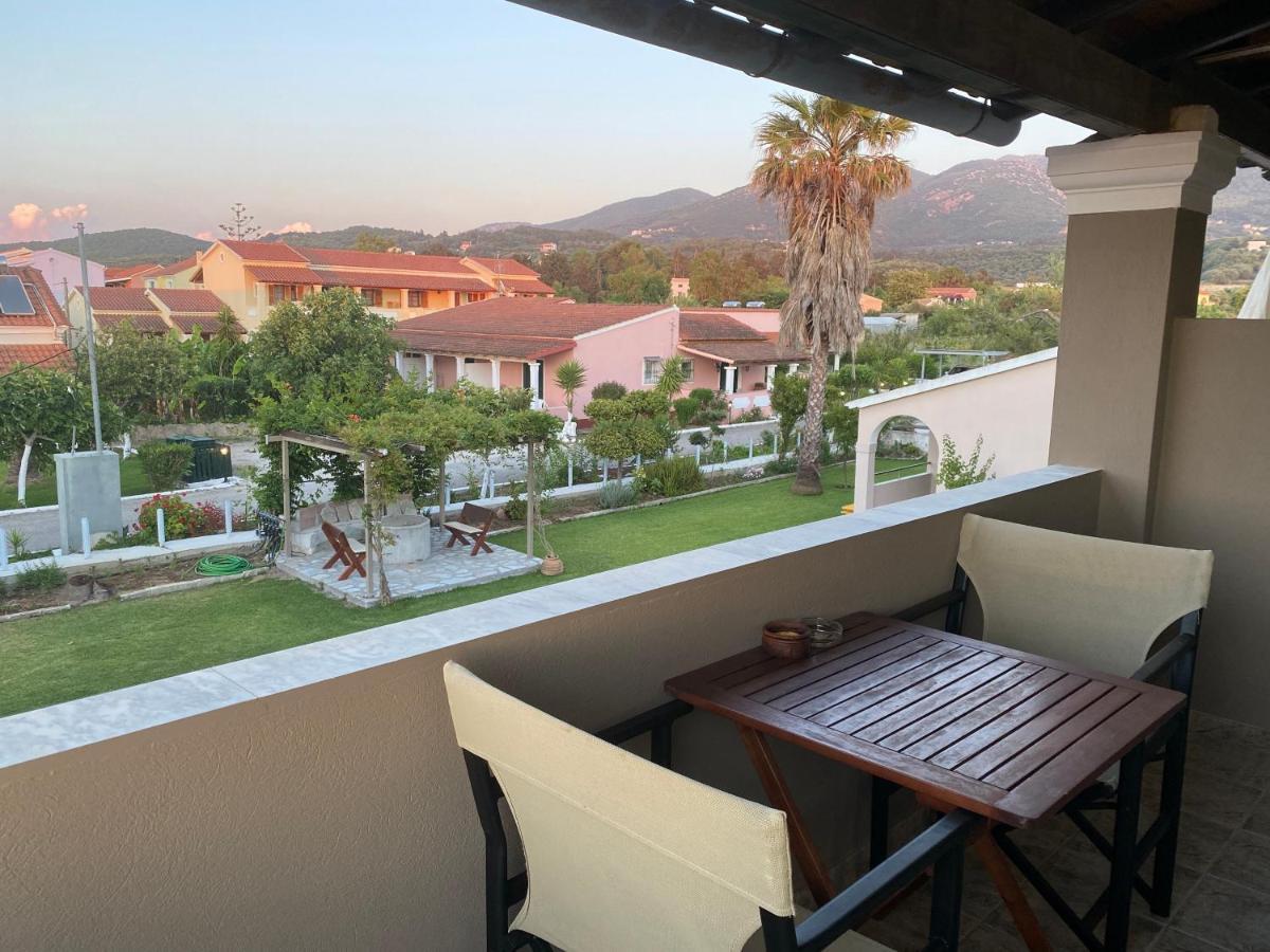 Babis Apartments & Studios Iremia Αχαράβη Εξωτερικό φωτογραφία
