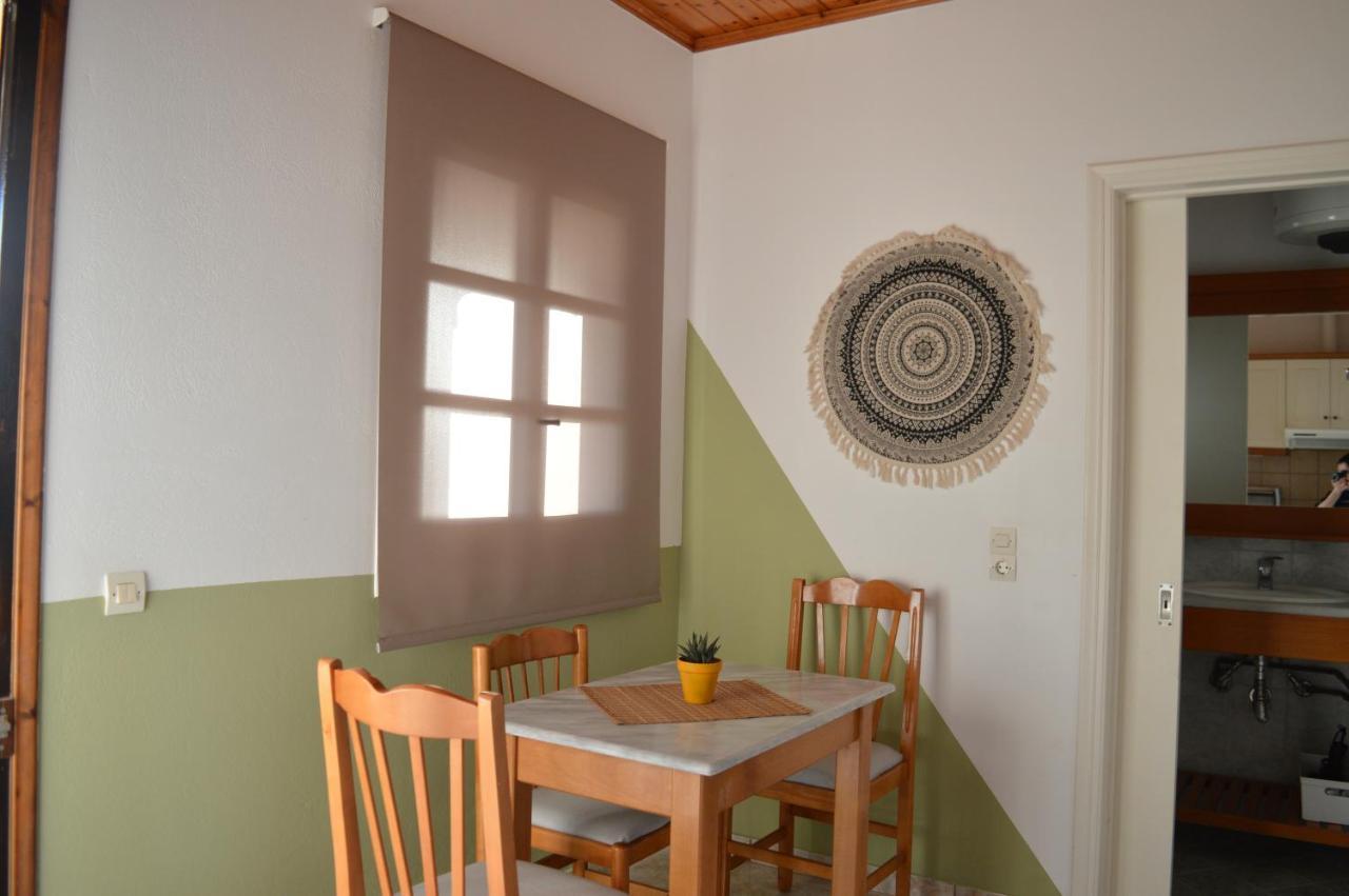 Babis Apartments & Studios Iremia Αχαράβη Εξωτερικό φωτογραφία